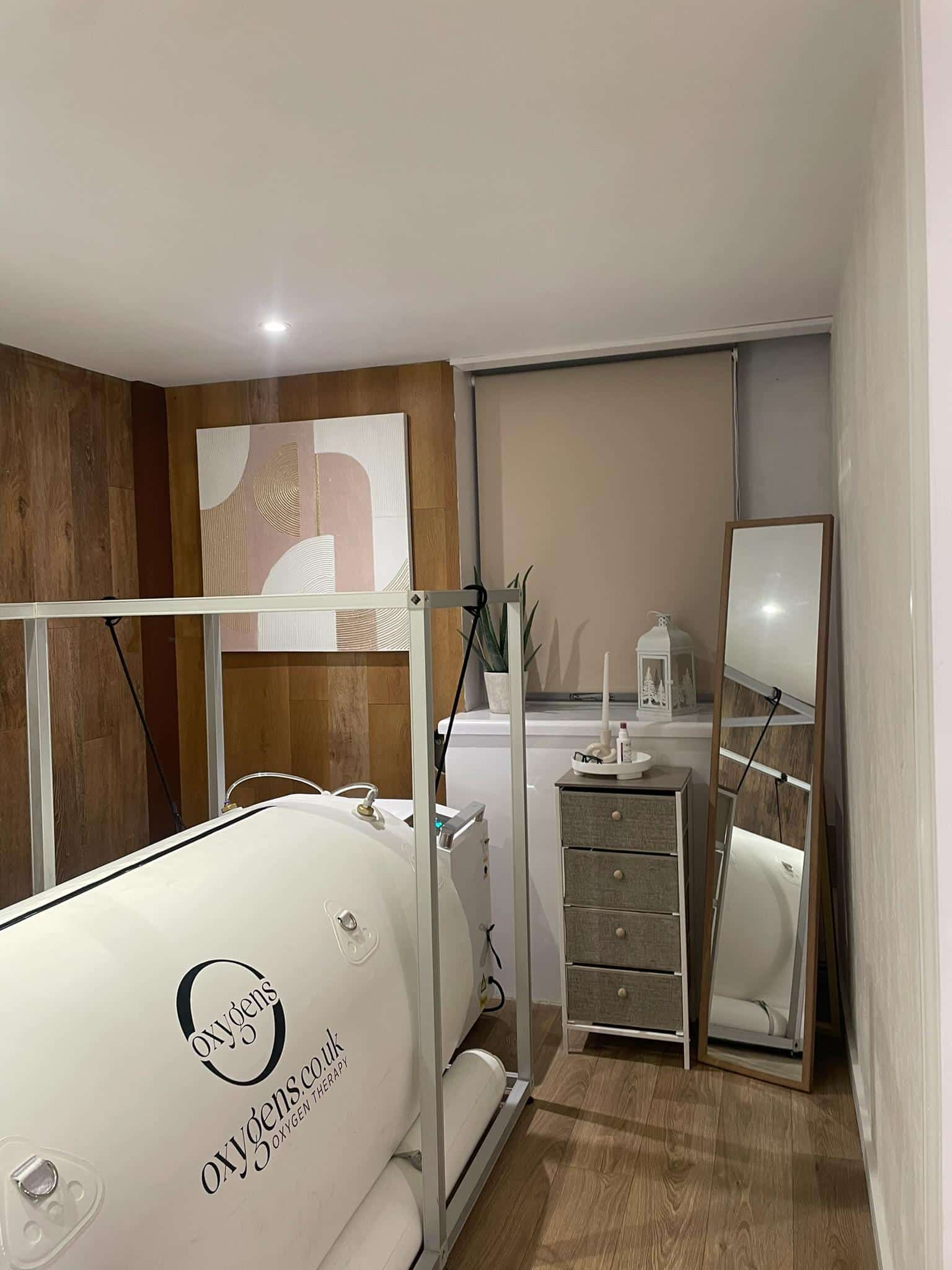 Wellness centre hyperbaric chamber oxygens uk