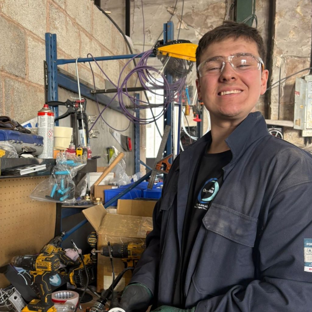 Hyperbaric chamber technician