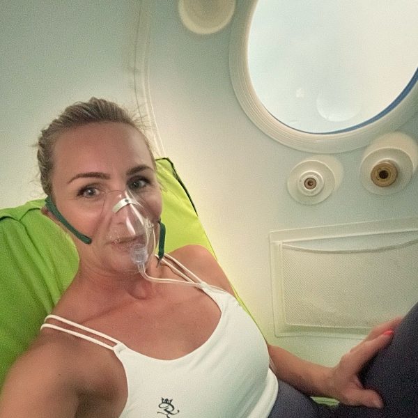 Compact Sit Up Portable HBOT Hyperbaric Oxygen Therapy Chamber UK
