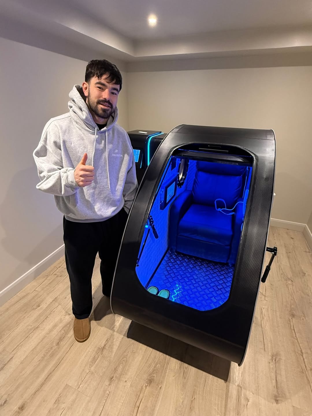 Winslet hard-shell hyperbaric chamber available to experience in Manchester